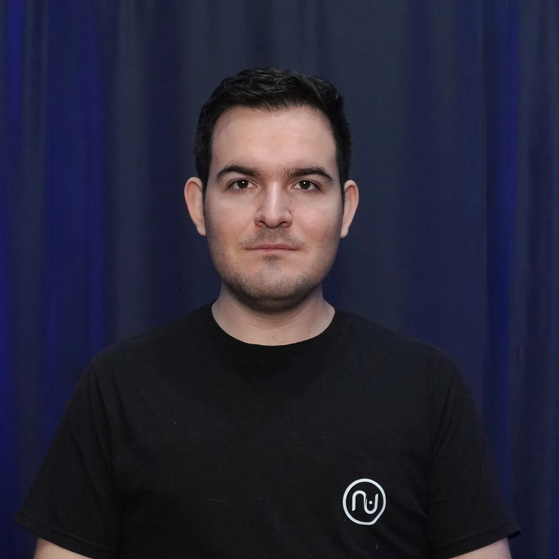 César Hernández - Director de Soonus César Hernández, Director y fundador de Soonus, estudio de podcast profesional en Guadalajara - Certificado SEP CONOCER EC0301 y EC0217, productor de audio con 7 años de experiencia